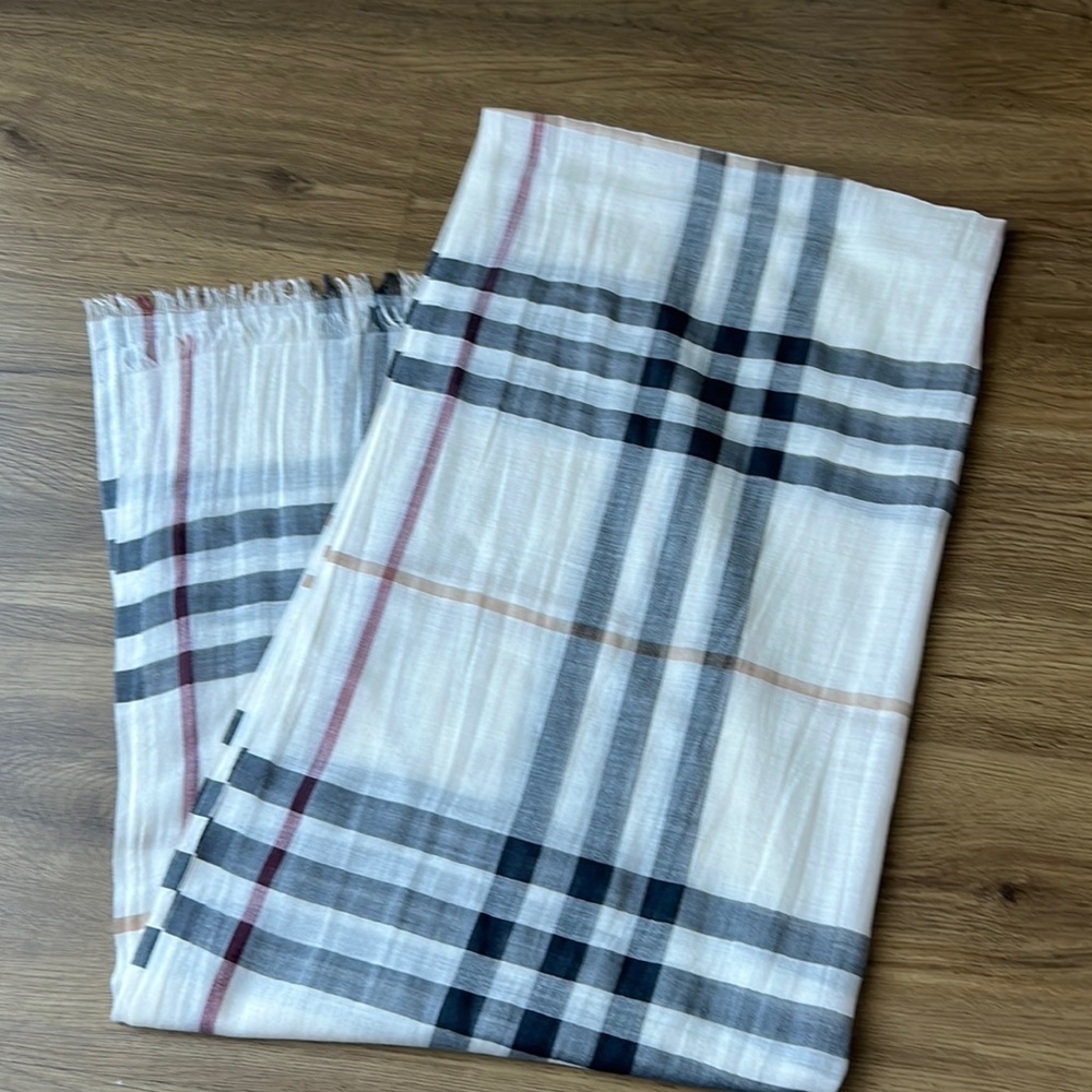 Burberry scarf